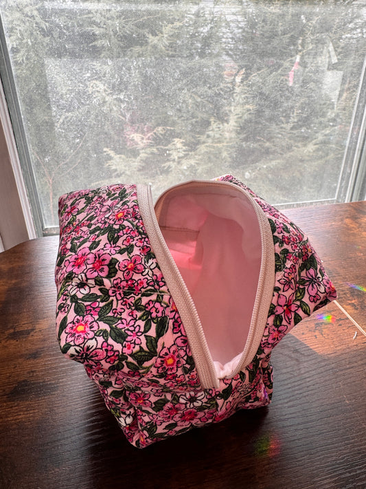 Dainty Rose Quilted Makeup Bag